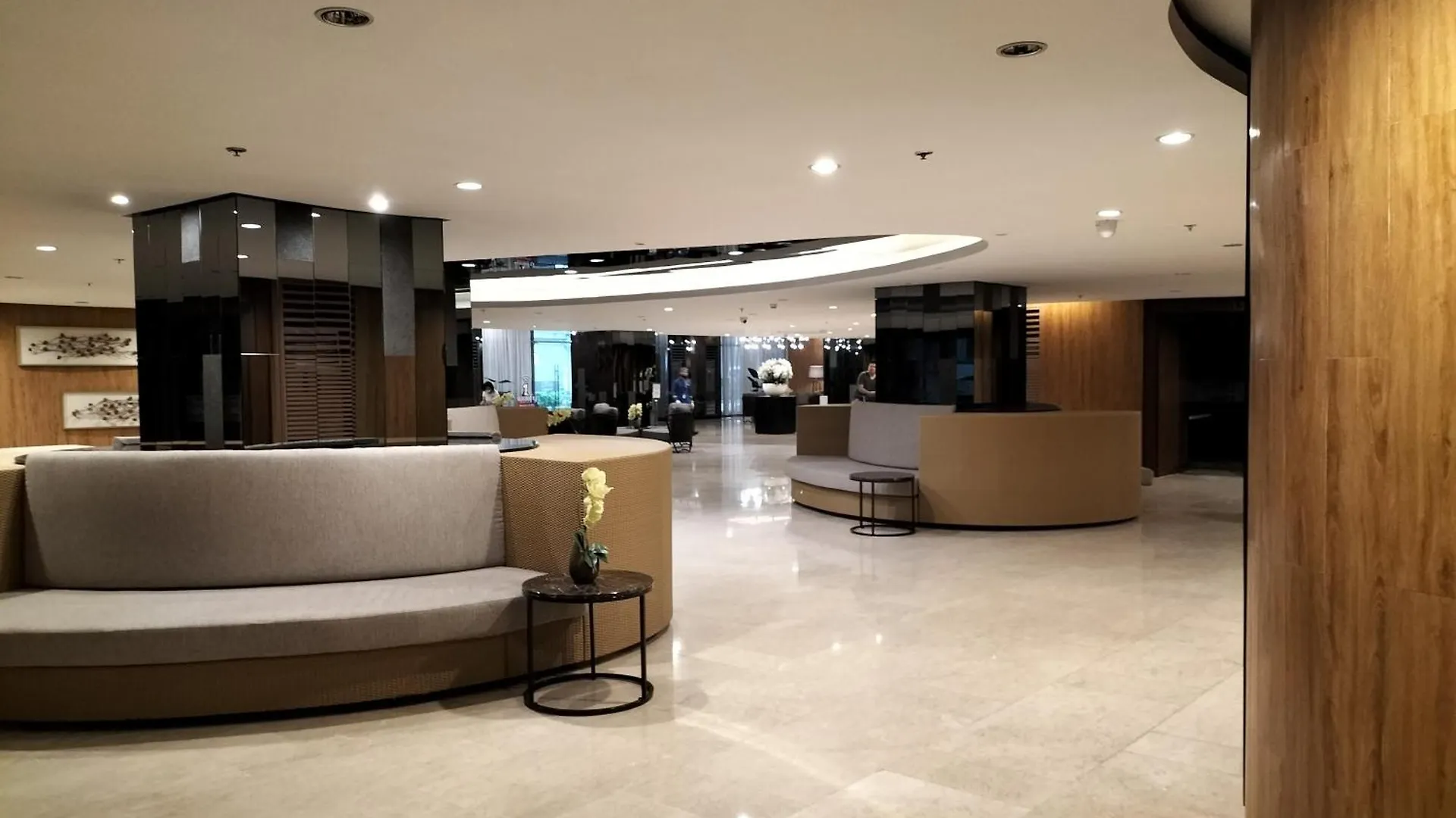 Comfy 19 Shore2 Residence Tower2 Pasay Aparthotel