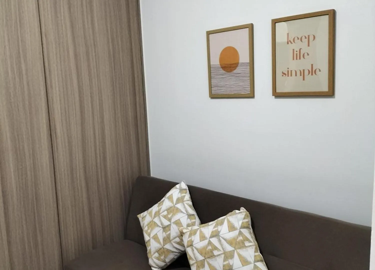Comfy 19 Shore2 Residence Tower2 Pasay 0*,